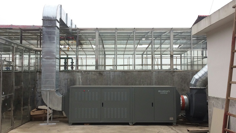 uv光解除臭設備客（kè）戶安裝現場